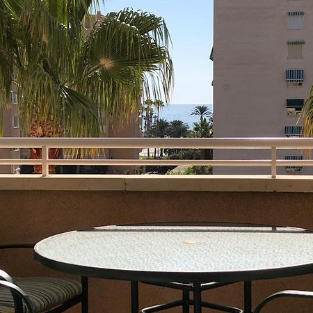 Precioso Apartamento En Urbanizacion Junto Al Mar. Alicante Bagian luar foto