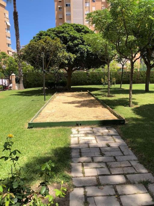 Precioso Apartamento En Urbanizacion Junto Al Mar. Alicante Bagian luar foto