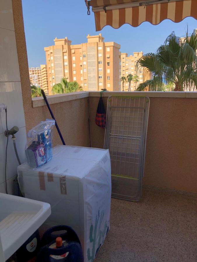 Precioso Apartamento En Urbanizacion Junto Al Mar. Alicante Bagian luar foto