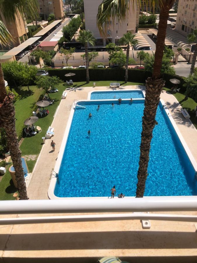 Precioso Apartamento En Urbanizacion Junto Al Mar. Alicante Bagian luar foto