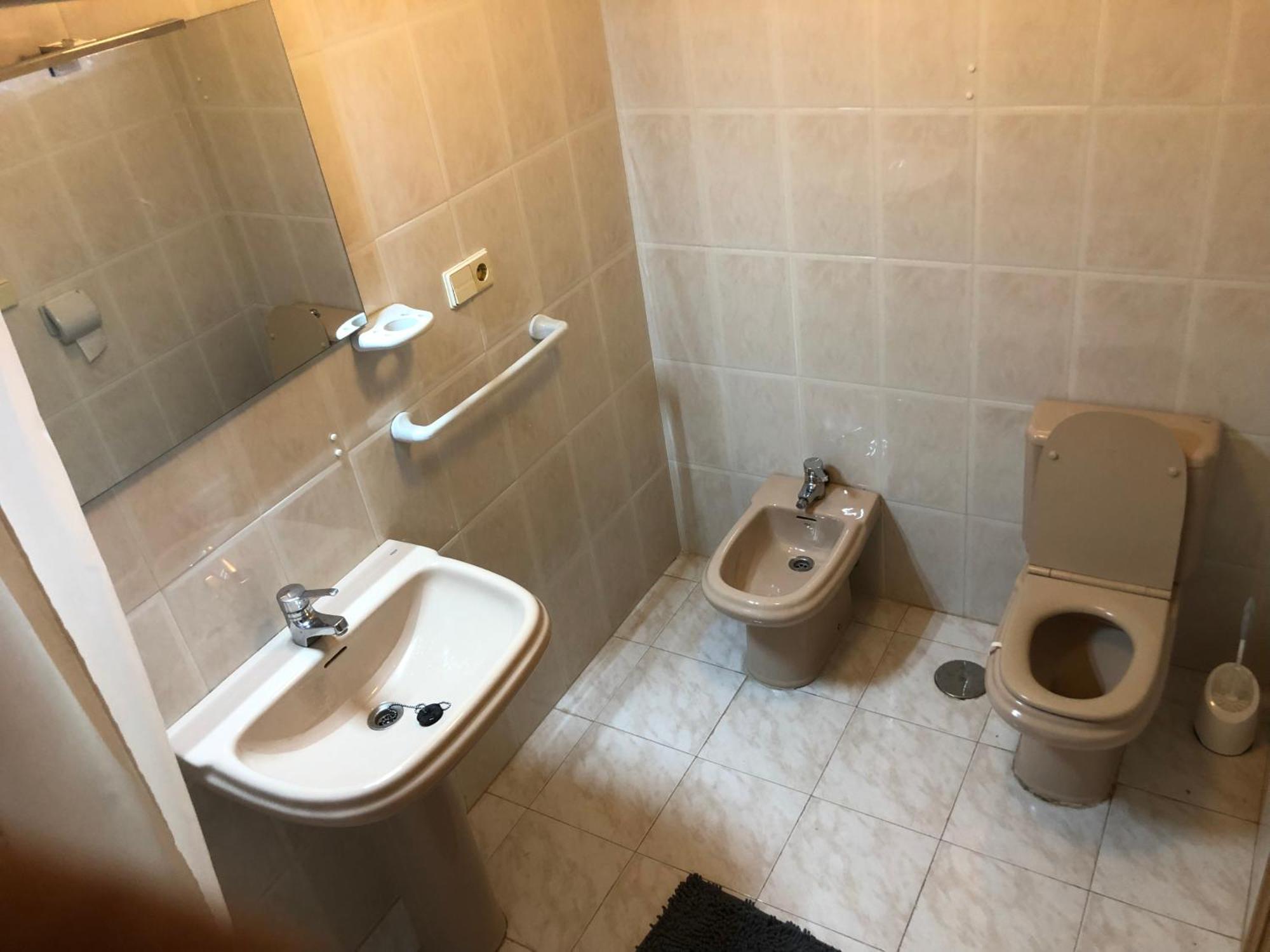 Precioso Apartamento En Urbanizacion Junto Al Mar. Alicante Bagian luar foto