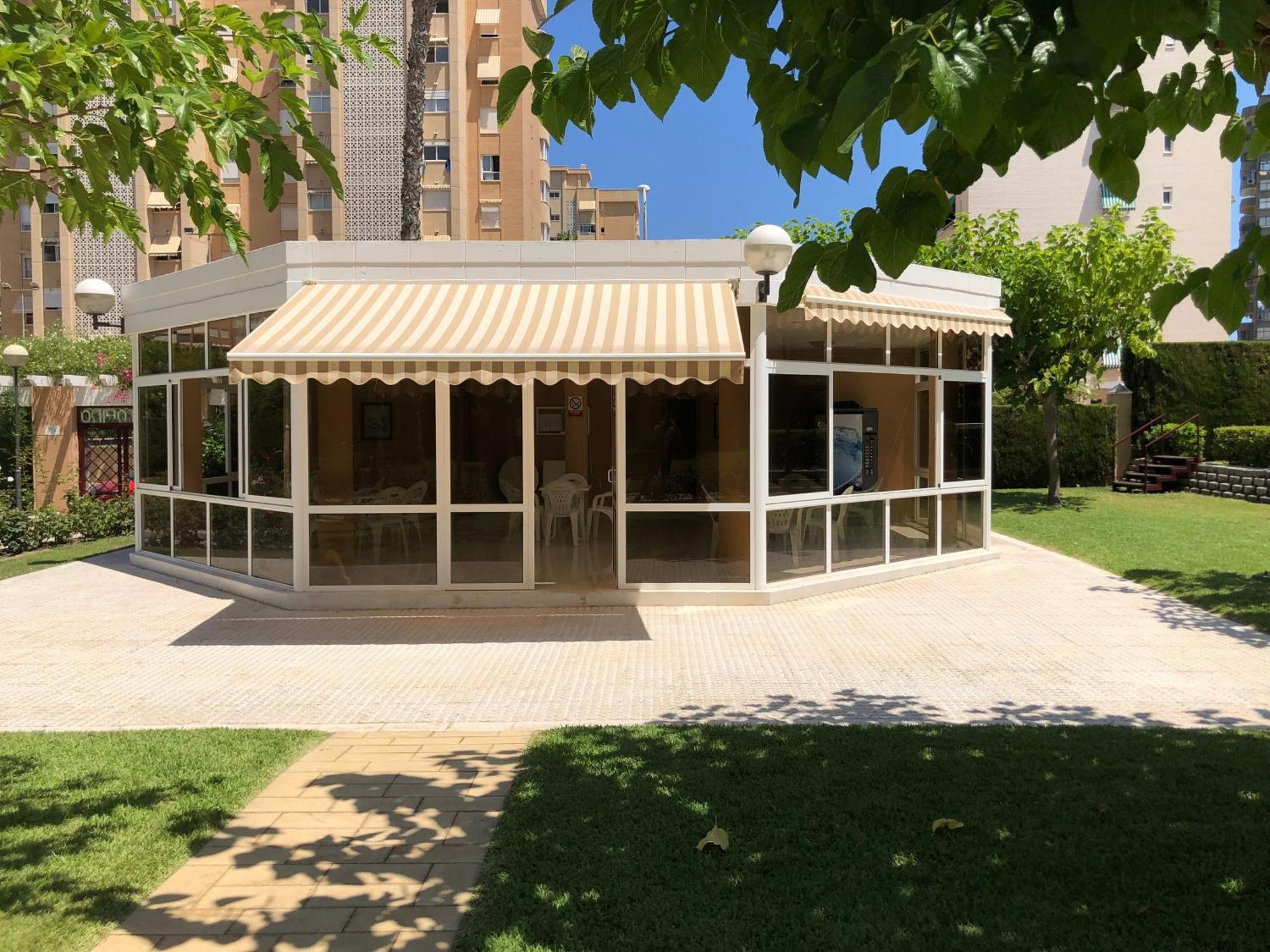 Precioso Apartamento En Urbanizacion Junto Al Mar. Alicante Bagian luar foto