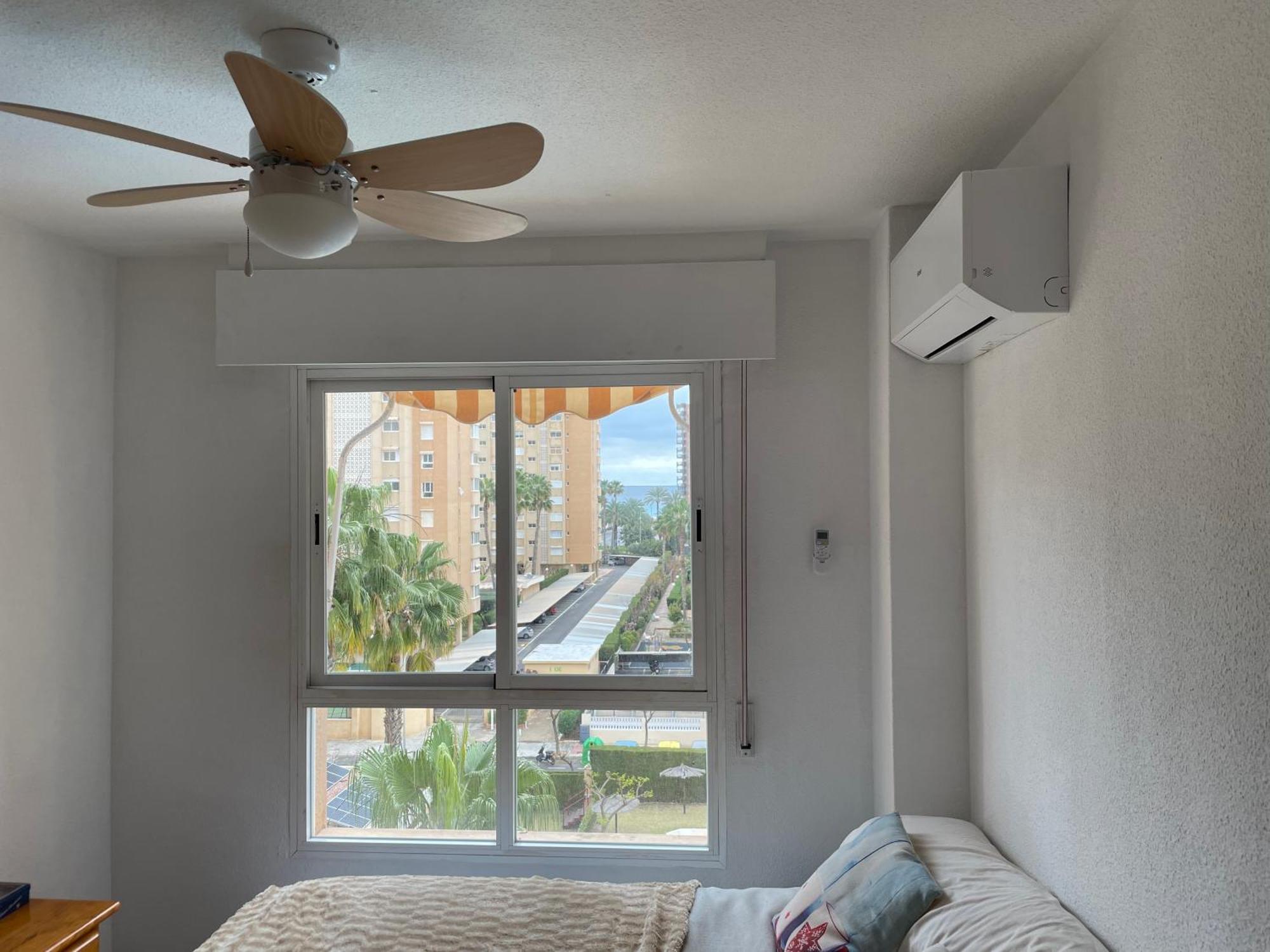 Precioso Apartamento En Urbanizacion Junto Al Mar. Alicante Bagian luar foto